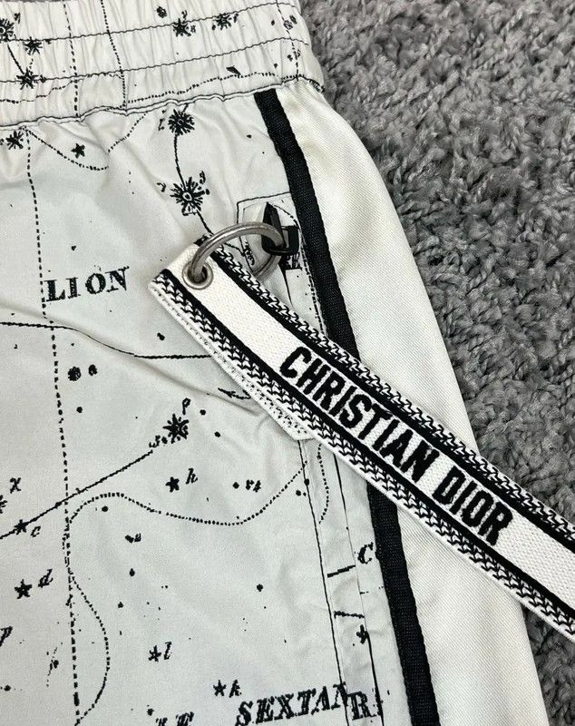 Dior Dior White Cotton Women's Shorts with Stars 0089 Size 23" - 3 Thumbnail