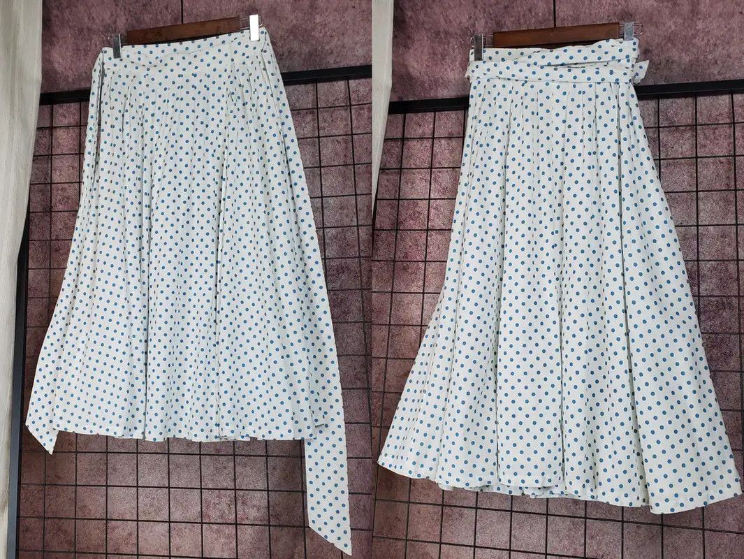 Dior Dior Pleated Dot Skirt for Women, Size L 0089 Size 30" / US 8 / IT 44 - 2 Thumbnail