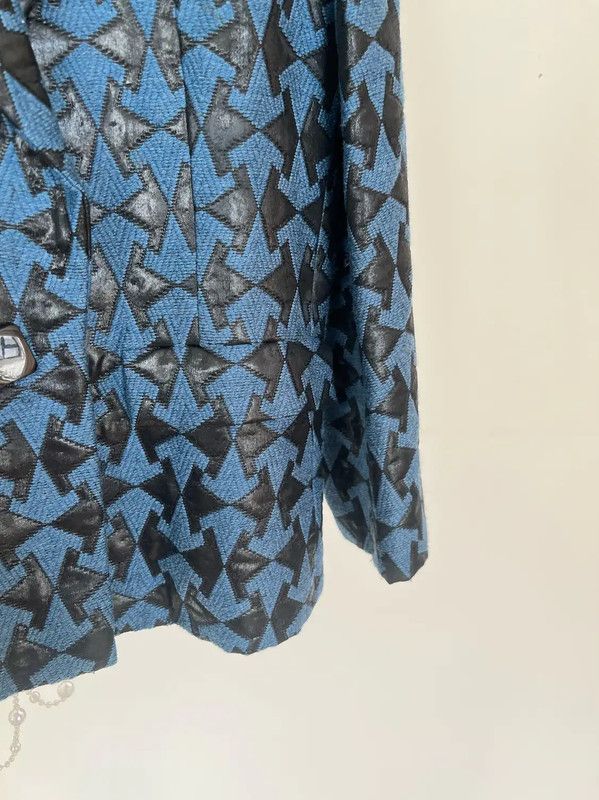 Dior Dior Women's Blue Coat with Unique Pattern 0089 Size M / US 6-8 / IT 42-44 - 8 Thumbnail