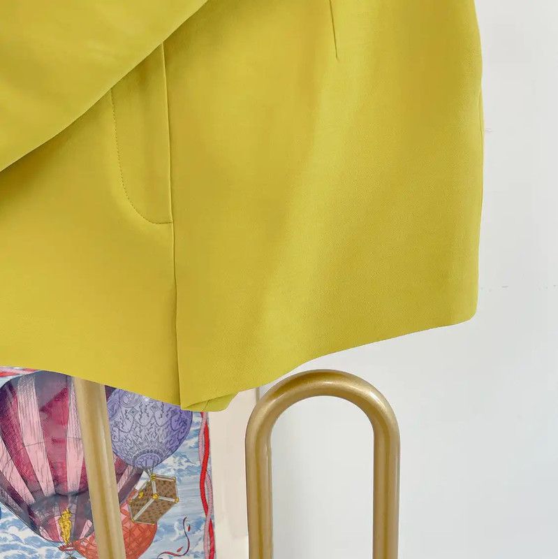 Dior Dior Yellow Wool Women's Shorts 0089 Size 24" / US 00 / IT 34 - 5 Thumbnail