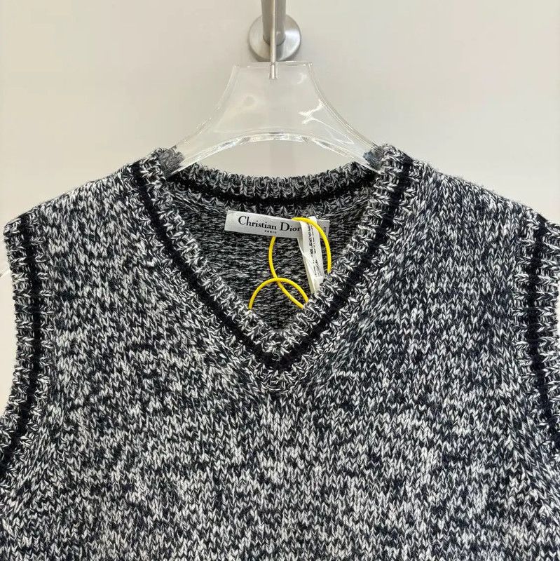 Dior Dior Grey Wool Logo Sweater for Women 0089 Size S / US 4 / IT 40 - 3 Thumbnail