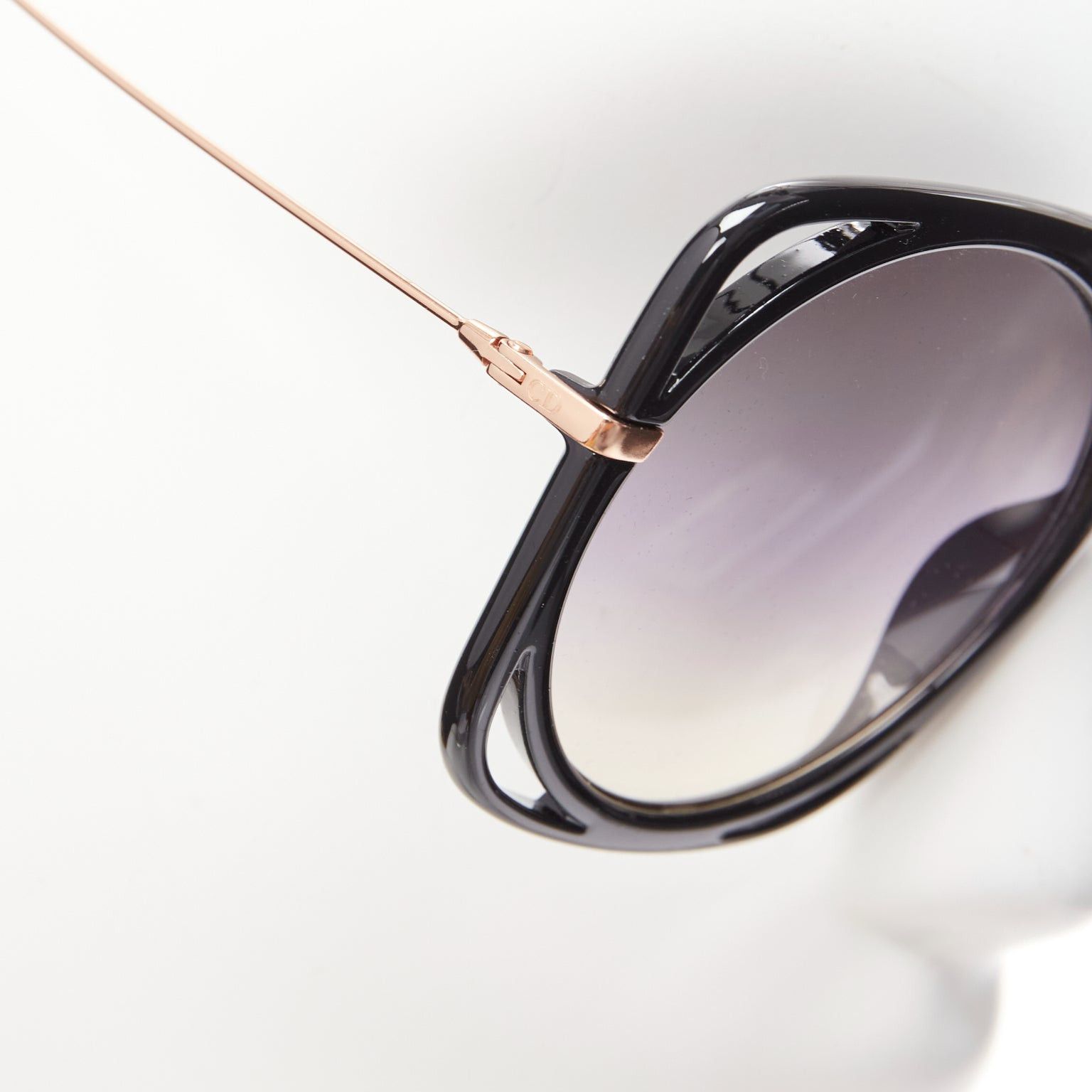 Dior CHRISTIAN DIOR DiorDirection black frame purple lens oversized sunglasses Size ONE SIZE - 7 Thumbnail