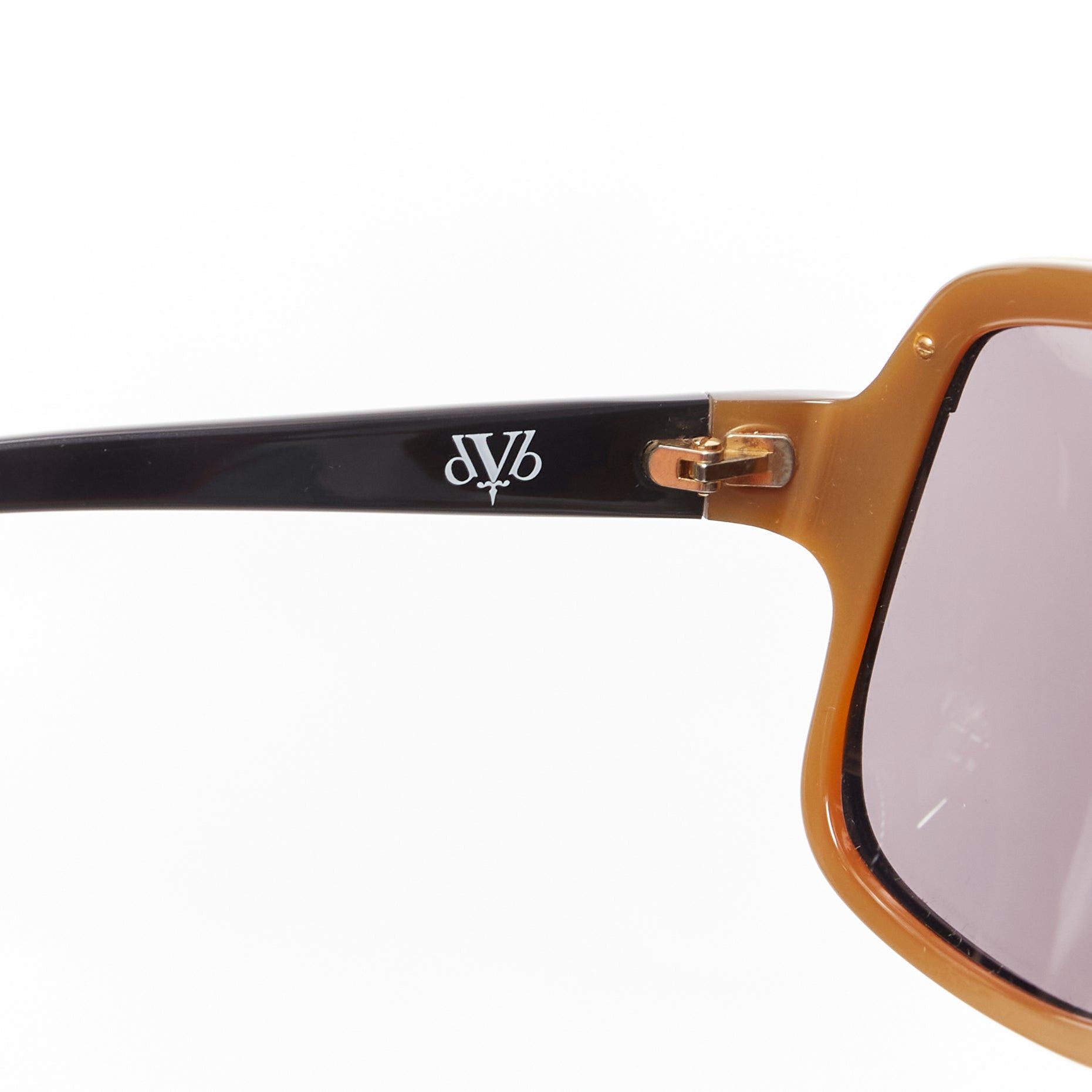 Victoria Beckham VICTORIA BECKHAM Vintage gold star top bar black oversized squared sunglasses Size ONE SIZE - 7 Thumbnail