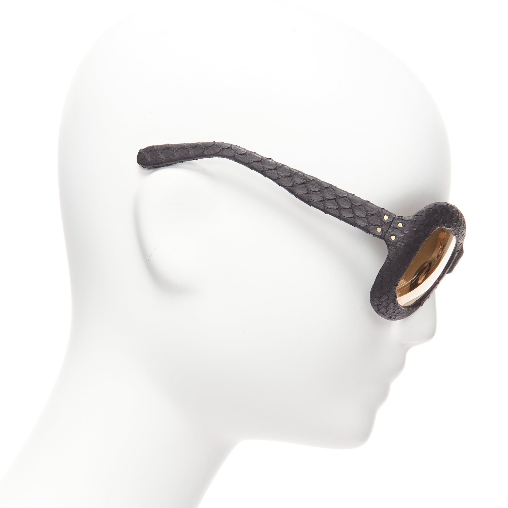 Linda Farrow LINDA FARROW LUXE matte black scaled frame reflective gold oversized sunglasses Size ONE SIZE - 4 Thumbnail