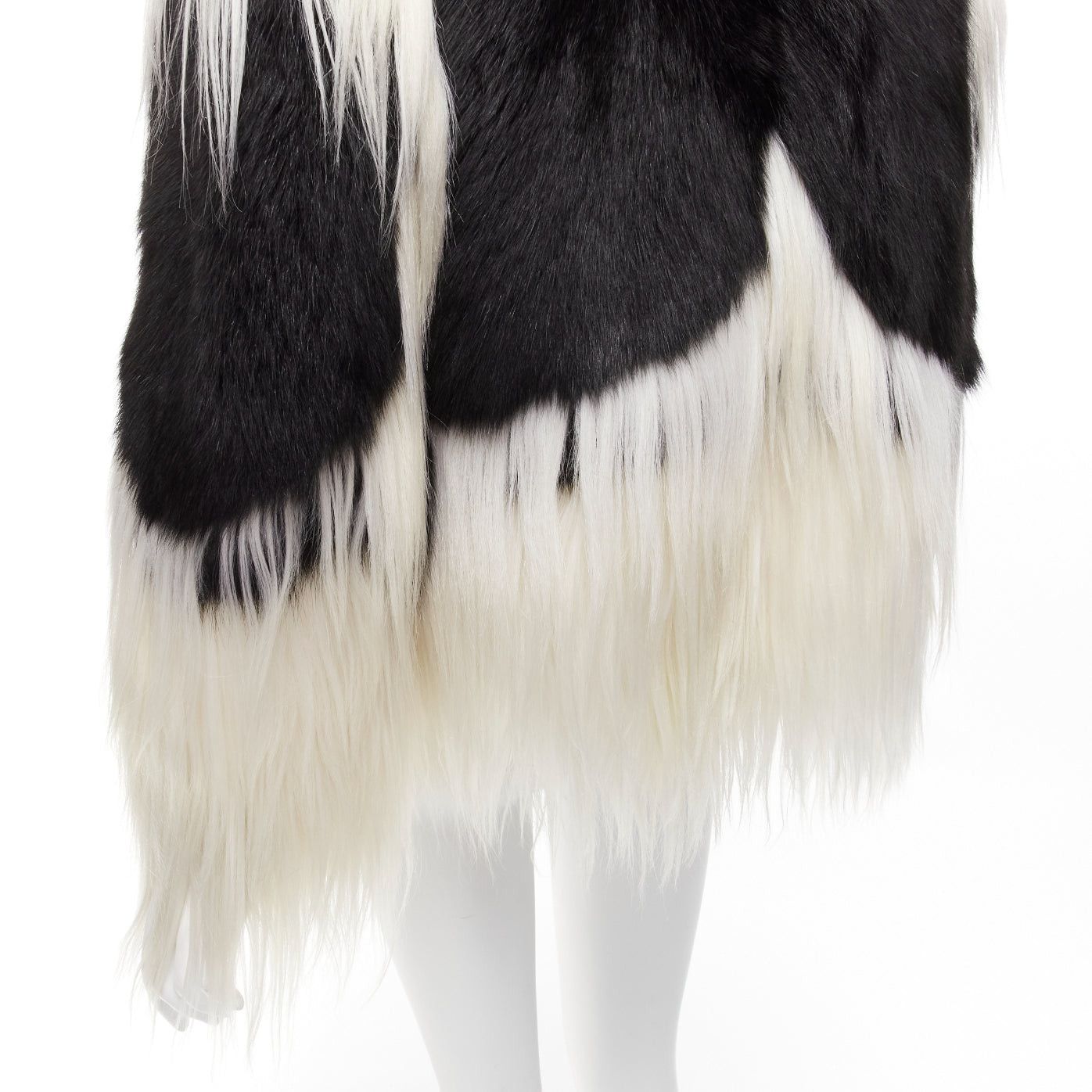 Revillon REVILLON black white rare goat rex rabbit fur patchwork long sleeve coat FR36 S Size S / US 4 / IT 40 - 2 Thumbnail