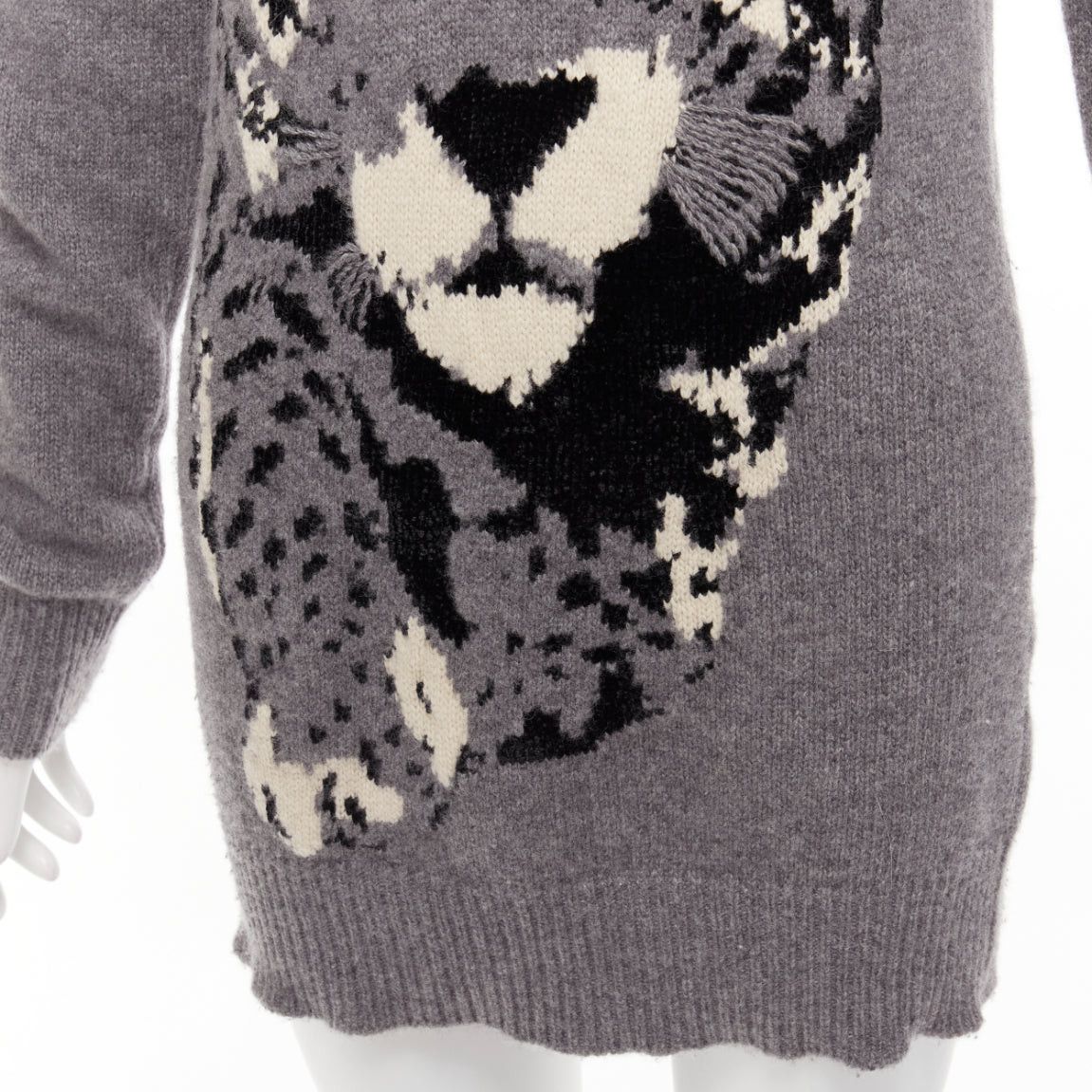 Stella McCartney STELLA MCCARTNEY grey black cream leopard intarsia crew neck knitted dress Size S / US 4 / IT 40 - 2 Thumbnail