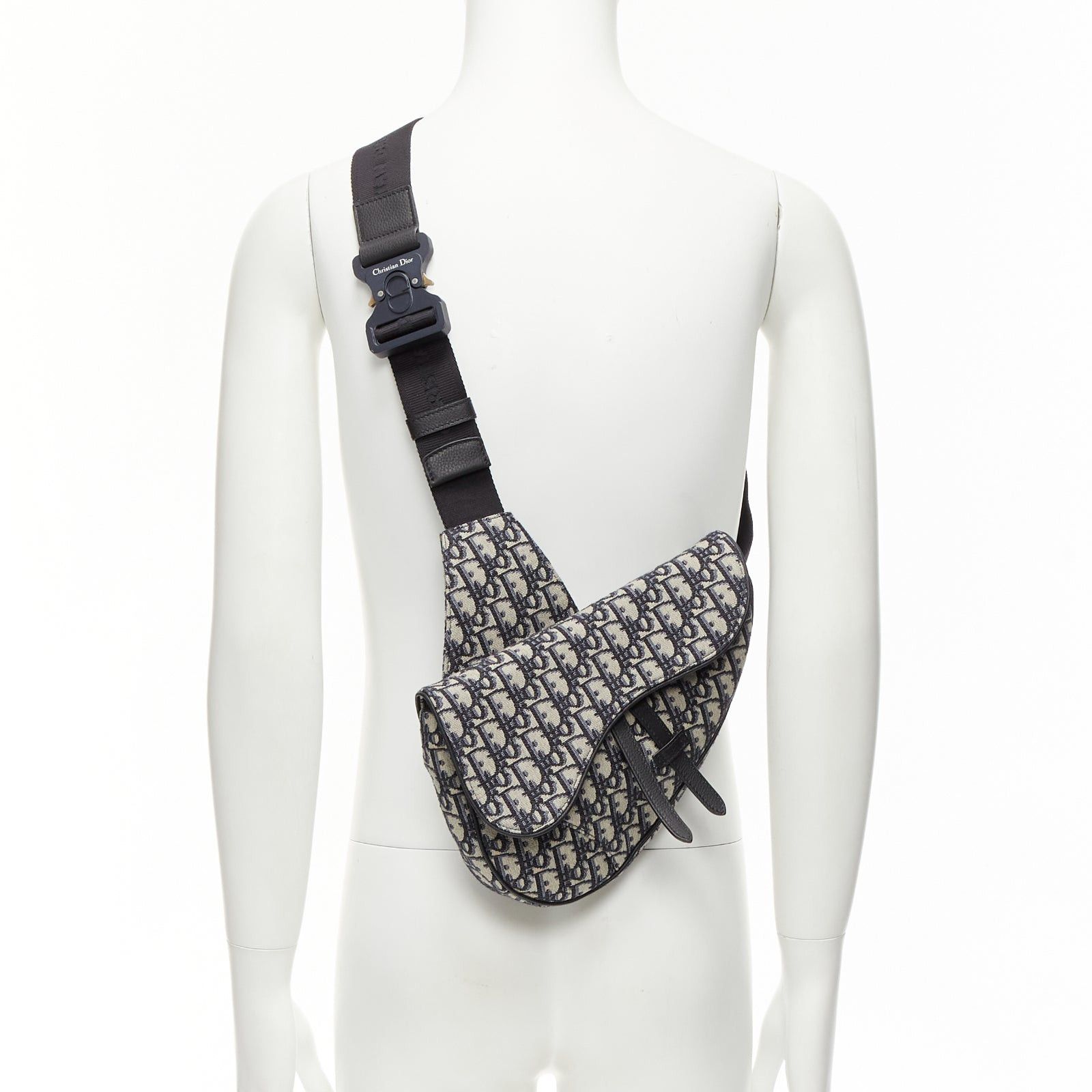Dior CHRISTIAN DIOR blue black CD logo monogram oblique canvas sadde shoulder bag Size ONE SIZE - 2 Thumbnail