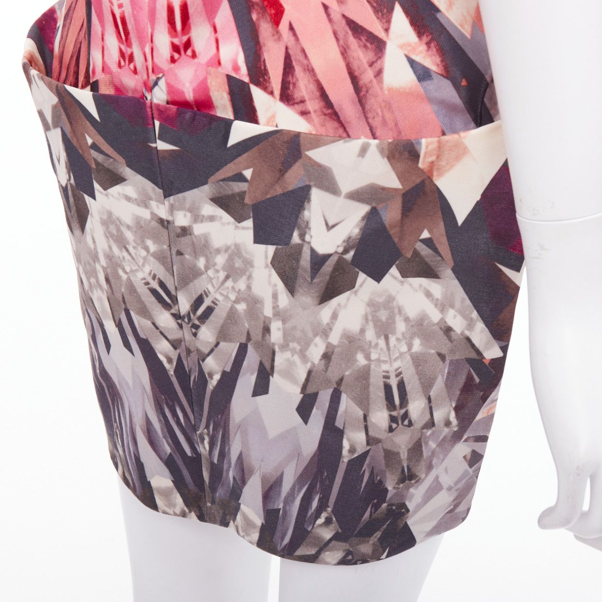 Alexander McQueen ALEXANDER MCQUEEN 2009 Natural Distinction Kaleidoscope crystal dress IT40 S Size S / US 4 / IT 40 - 11 Thumbnail