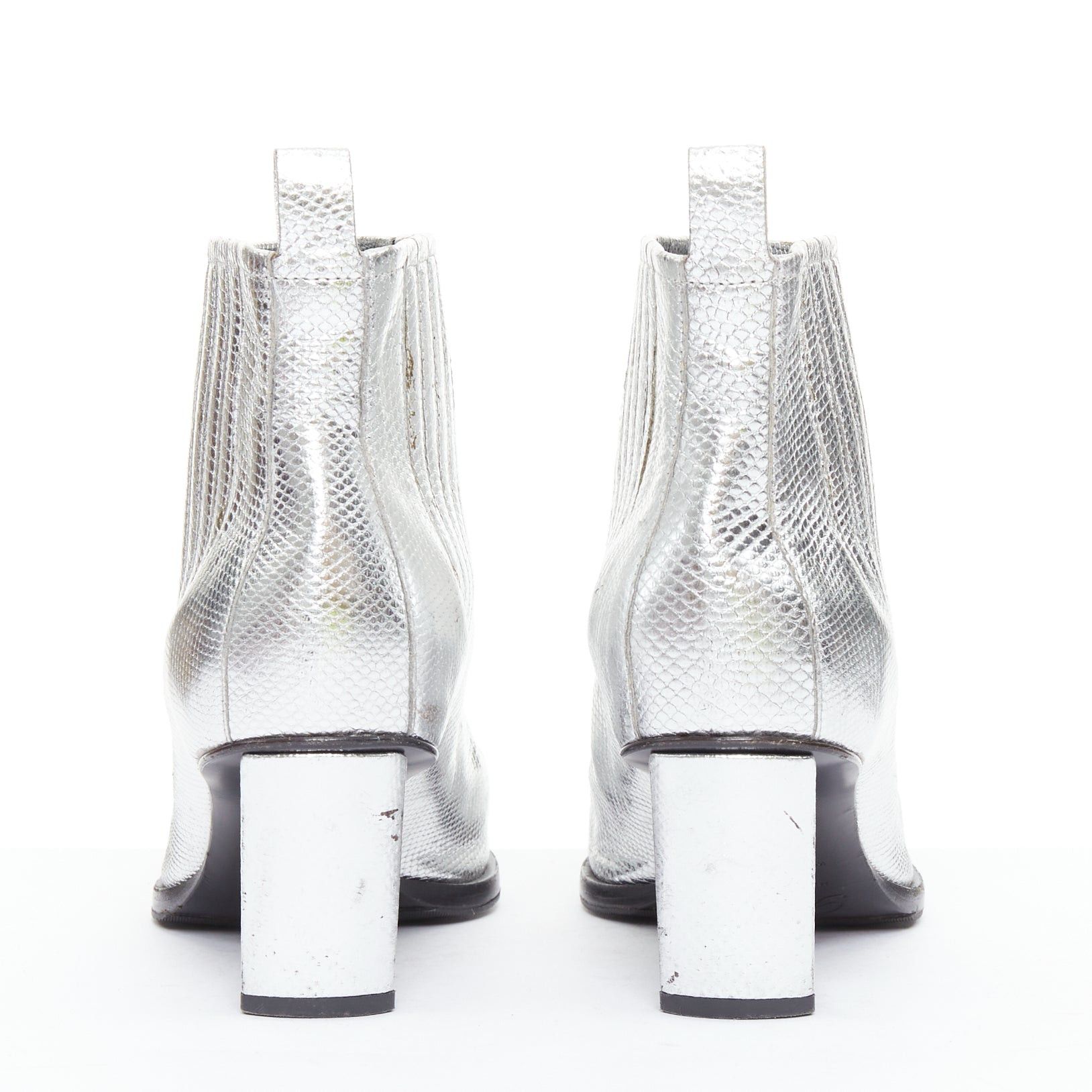 Roger Vivier ROGER VIVIER silver texture leather slanted block heel western booties EU37 Size US 7 / IT 37 - 5 Thumbnail