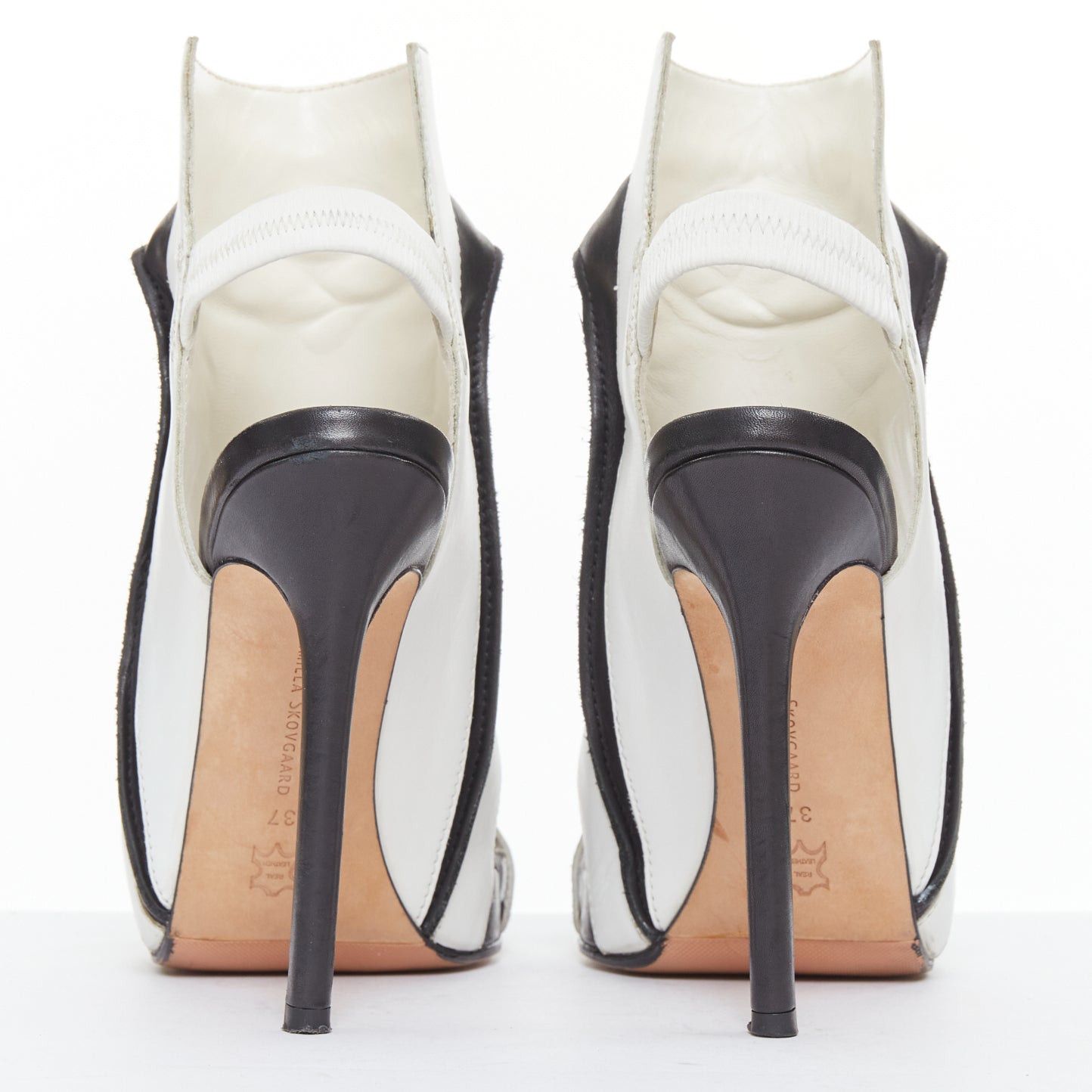 Other CAMILLA SKOVGAARD 2013 black white ridged high top cut out sandals EU37 Size US 7 / IT 37 - 5 Thumbnail