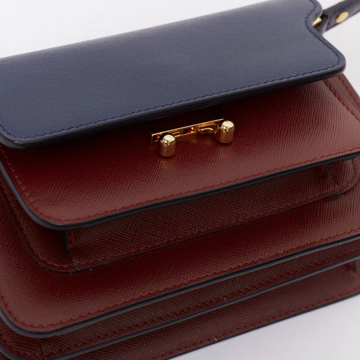 Marni MARNI Trunk navy burgundy textured leather clasp crossbody bag Size ONE SIZE - 7 Thumbnail