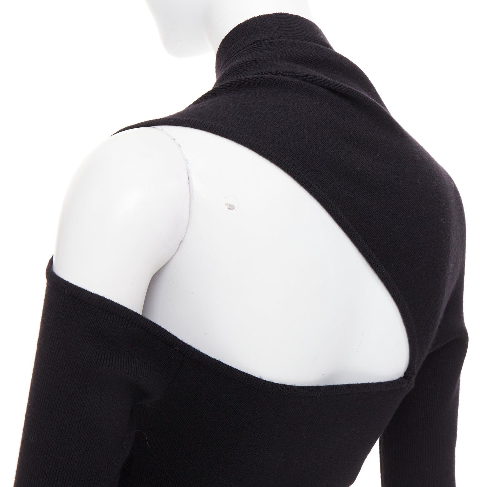 MONSE MONSE black extrafine merino wool cut out cold shoulder sweater XS Size S / US 4 / IT 40 - 6 Thumbnail