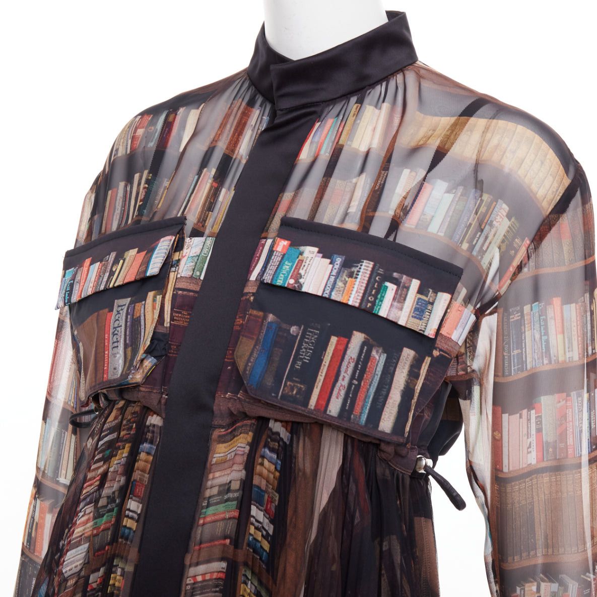 Sacai SACAI 2023 Interstellar black multicolour book shelf print pleated dress JP1 S Size S / US 4 / IT 40 - 2 Thumbnail
