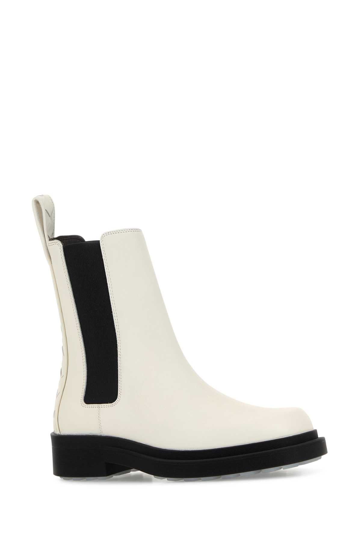 Bottega Veneta Ivory Leather Chelsea Ben Ankle Boots Size US 9 / IT 39 - 2 Thumbnail