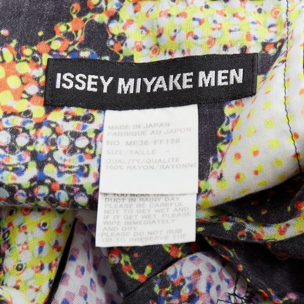 Issey Miyake ISSEY MIYAKE MEN multicolour abstract print asymmetric harem pants Size US 29 - 8 Thumbnail