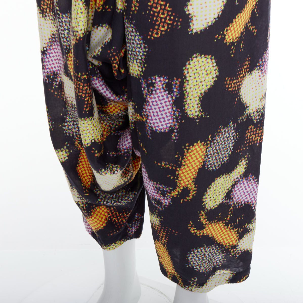 Issey Miyake ISSEY MIYAKE MEN multicolour abstract print asymmetric harem pants Size US 29 - 2 Thumbnail