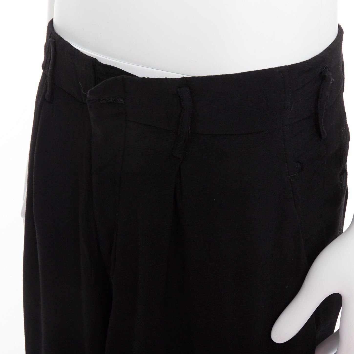 Yohji Yamamoto YOHJI YAMAMOTO Y's black rayon pleated front wide tapered pants JP3 L Size US 29 - 7 Thumbnail