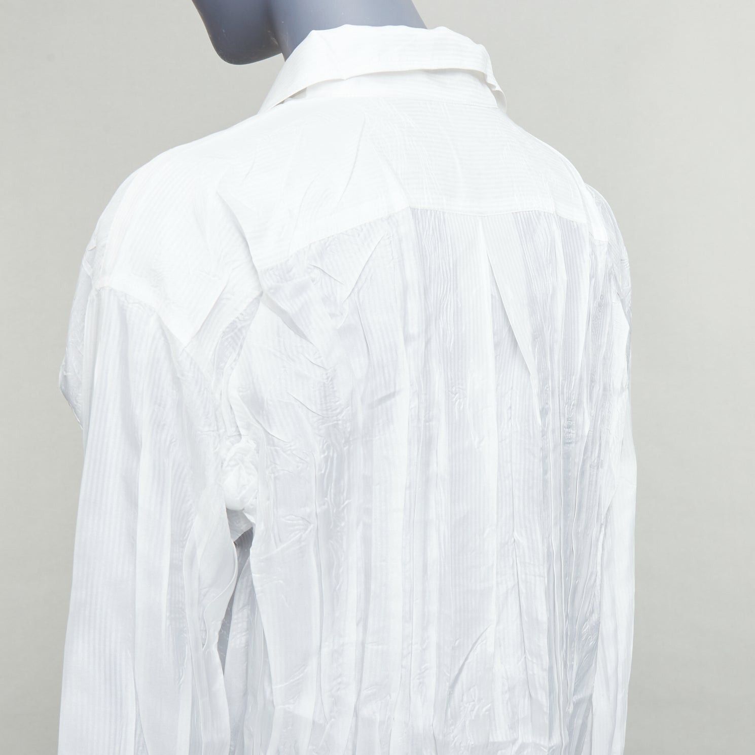 Issey Miyake ISSEY MIYAKE Pleats Please white plisse pocketed shirt JP4 XL Size US XL / EU 56 / 4 - 7 Thumbnail