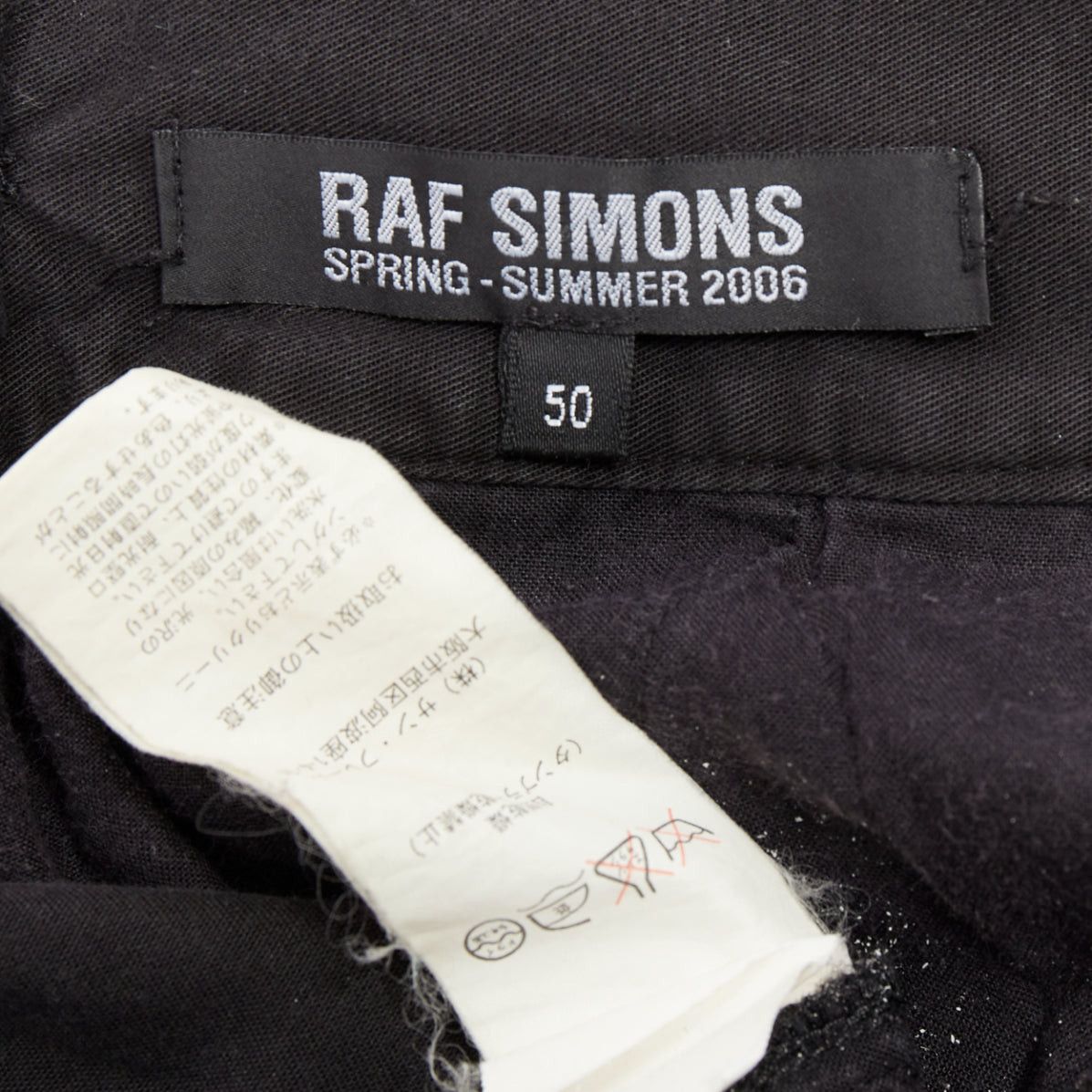 Raf Simons RAF SIMONS 2006 black cotton high waist paperbag wide shorts EU50 XL Size US 32 / EU 48 - 8 Thumbnail