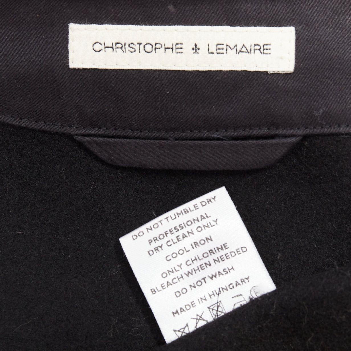 Lemaire LEMAIRE black virgin wool felt horn buttons pocketed waist coat Sz.2 M Size US M / EU 48-50 / 2 - 8 Thumbnail