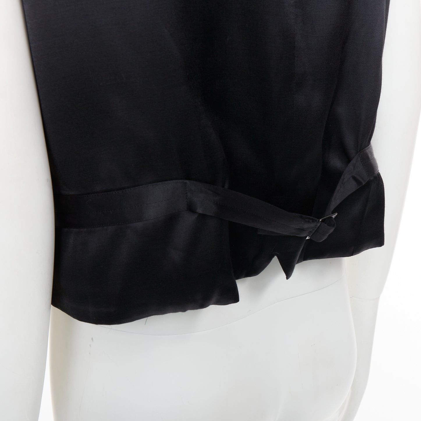 Yohji Yamamoto YOHJI YAMAMOTO HOMME beige wool front black silk blend back waist coat Size US S / EU 44-46 / 1 - 2 Thumbnail