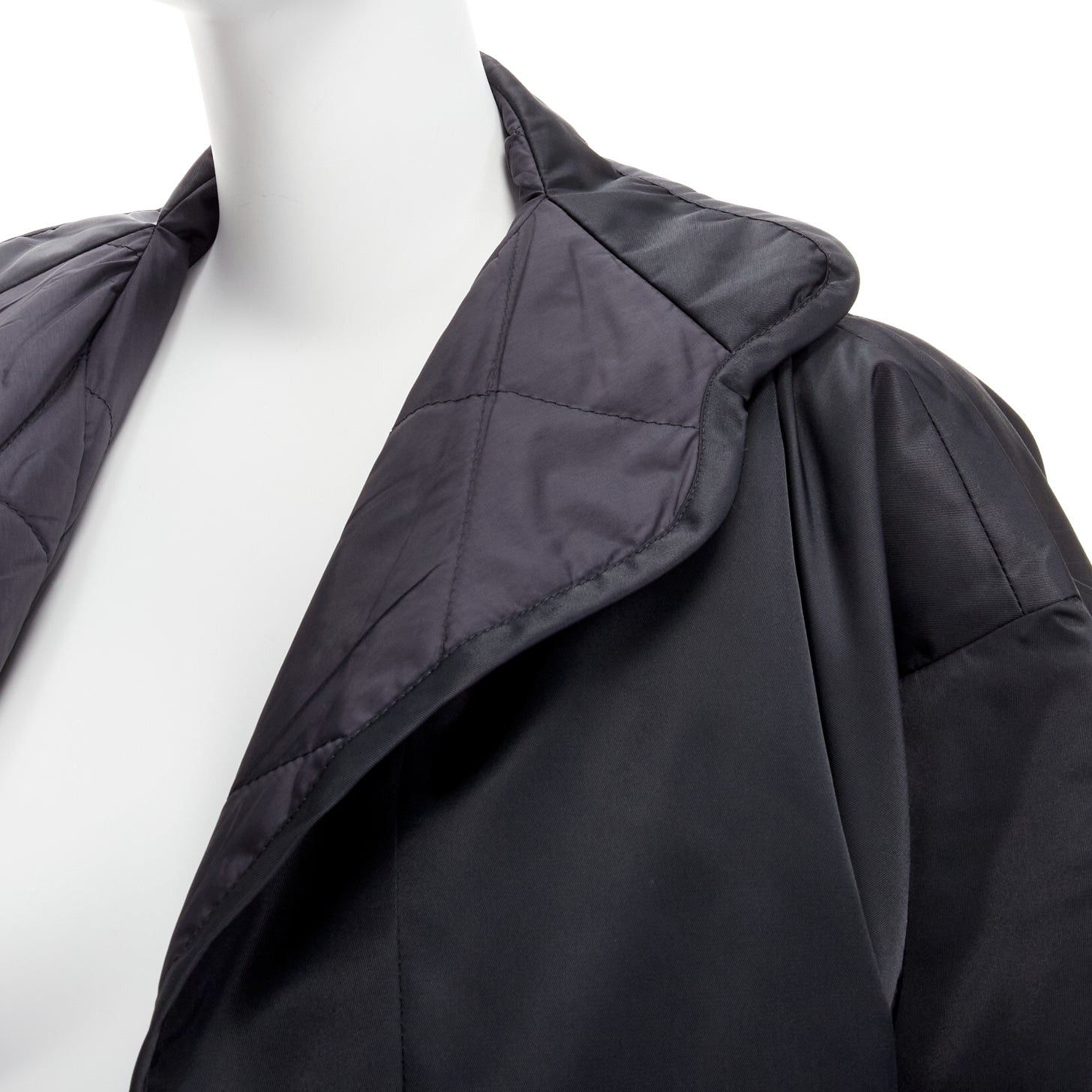 Yohji Yamamoto YOHJI YAMAMOTO Vintage black armhole cutout padded kimono overcoat S Size S / US 4 / IT 40 - 6 Thumbnail