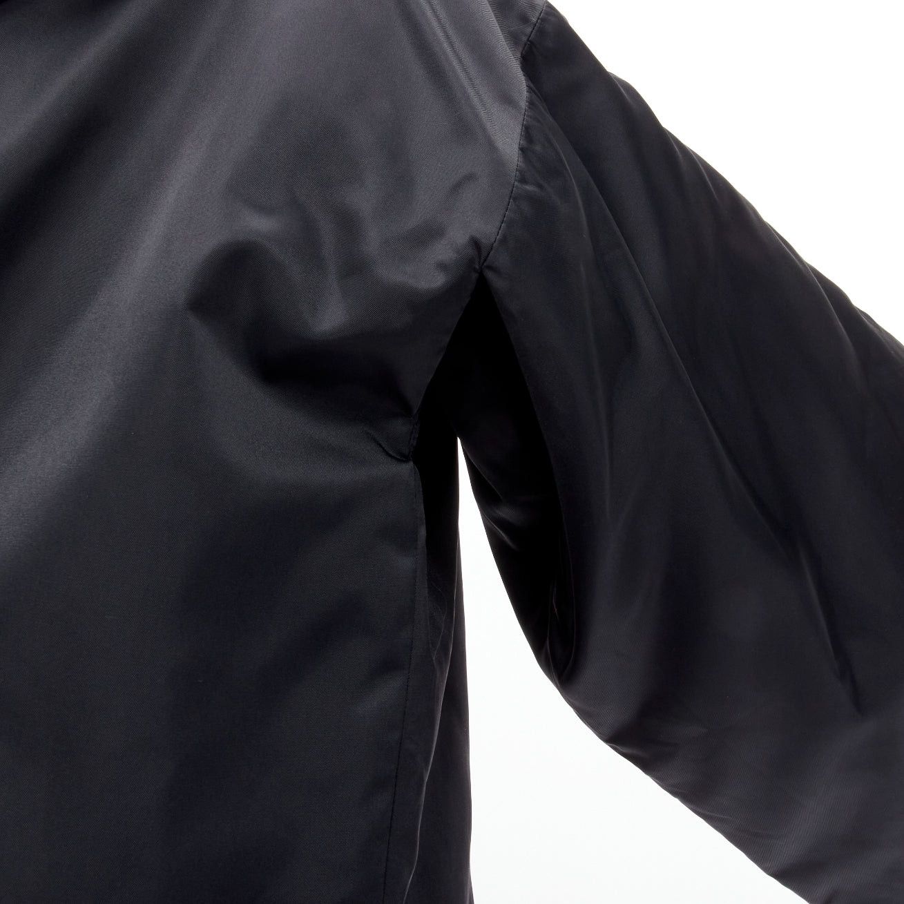 Yohji Yamamoto YOHJI YAMAMOTO Vintage black armhole cutout padded kimono overcoat S Size S / US 4 / IT 40 - 7 Thumbnail