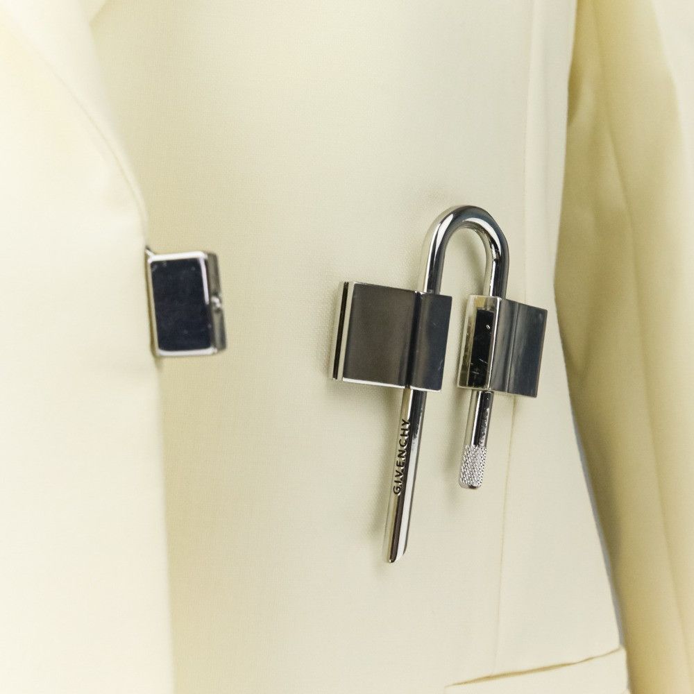 Givenchy Givenchy Givenchy U-lock Suit Set Others Suits DUTY FREE for USA Size ONE SIZE - 6 Thumbnail
