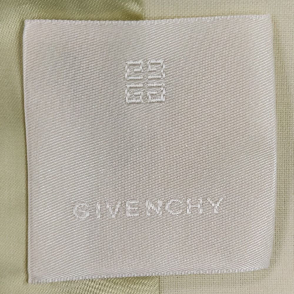 Givenchy Givenchy Givenchy U-lock Suit Set Others Suits DUTY FREE for USA Size ONE SIZE - 8 Thumbnail