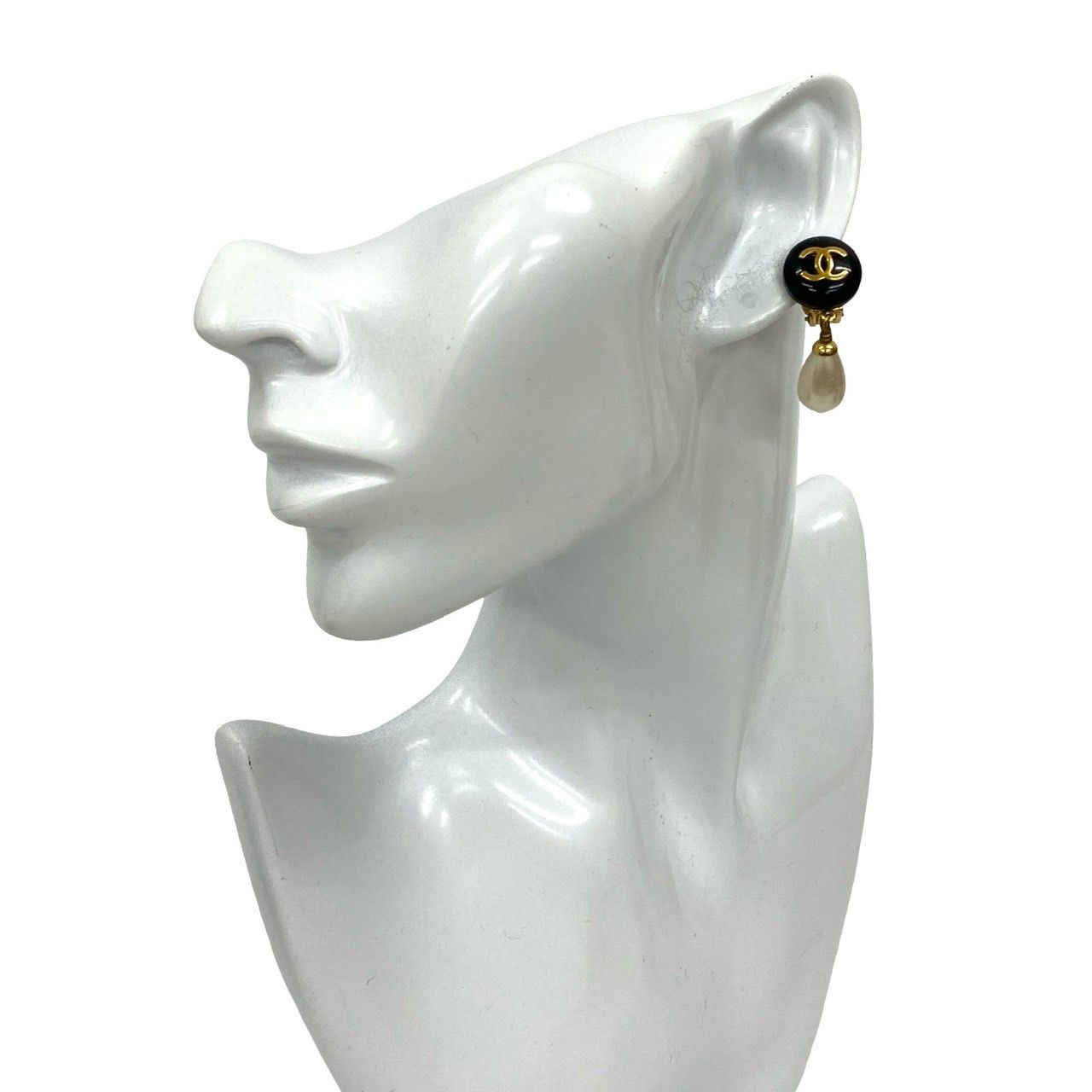 Chanel Chanel Chanel Coco Mark Earrings Metal Earrings DUTY FREE for USA Size ONE SIZE - 2 Thumbnail