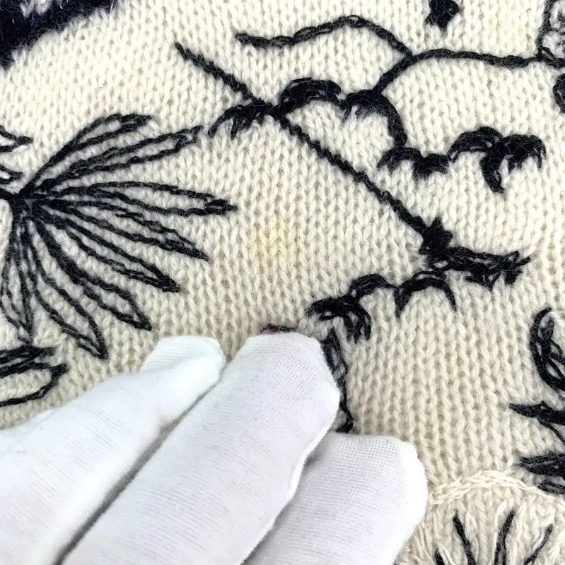Dior Dior Cream Cashmere Embroidered Long Sleeve Sweater 0089 Size XS / US 0-2 / IT 36-38 - 9 Thumbnail