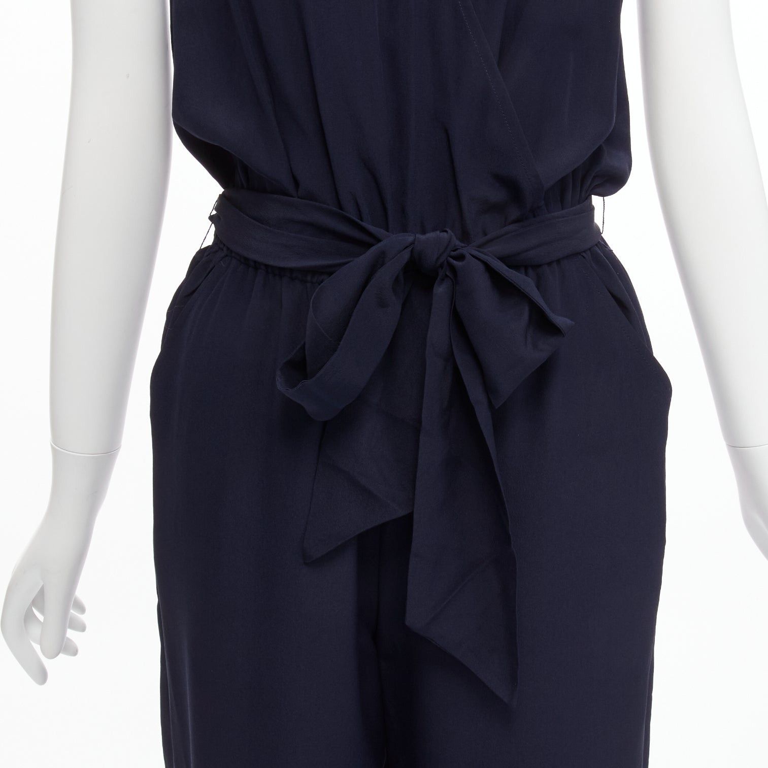 Tory Burch TORY BURCH 100% silk navy V neck wide leg wrap tie wide leg jumpsuit XS Size 26" / US 2 / IT 38 - 2 Thumbnail