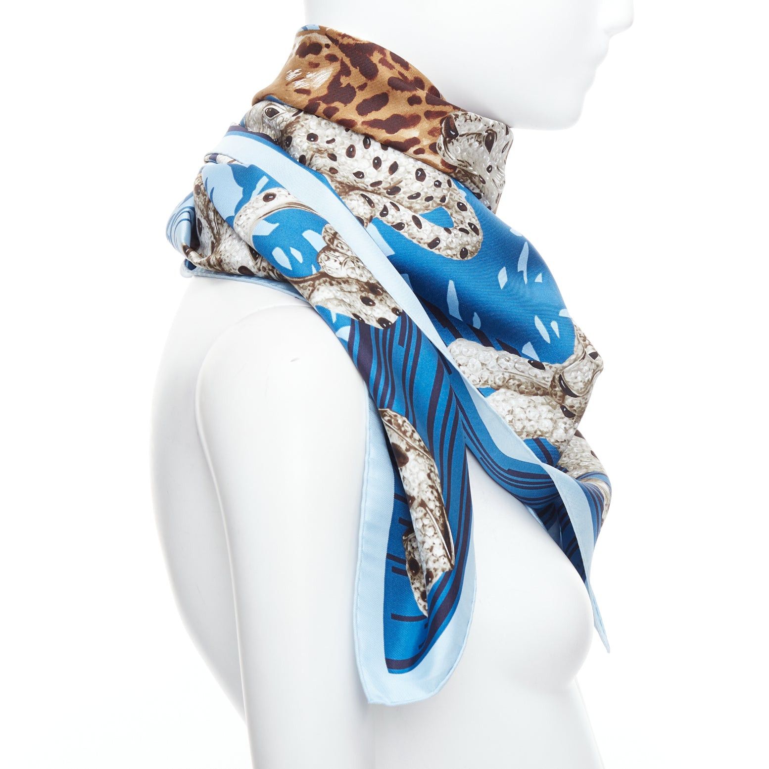 Cartier CARTIER 100% silk blue grey panther leopard ring print square scarf Size ONE SIZE - 4 Thumbnail