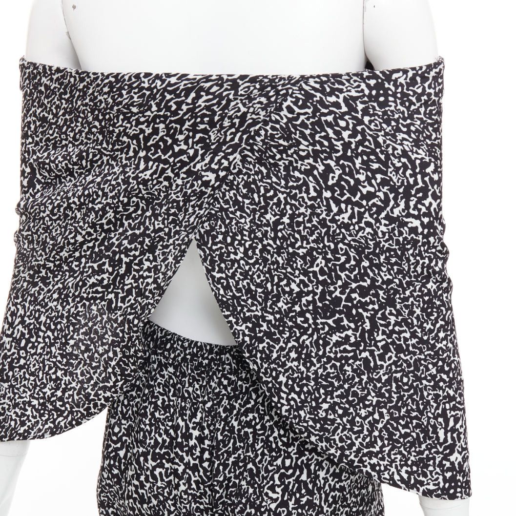 Derek Lam 10 Crosby DEREK LAM 10 CROSBY black white silk blend geometric printed strapless jumpsuit US0 XS Size 26" / US 2 / IT 38 - 2 Thumbnail