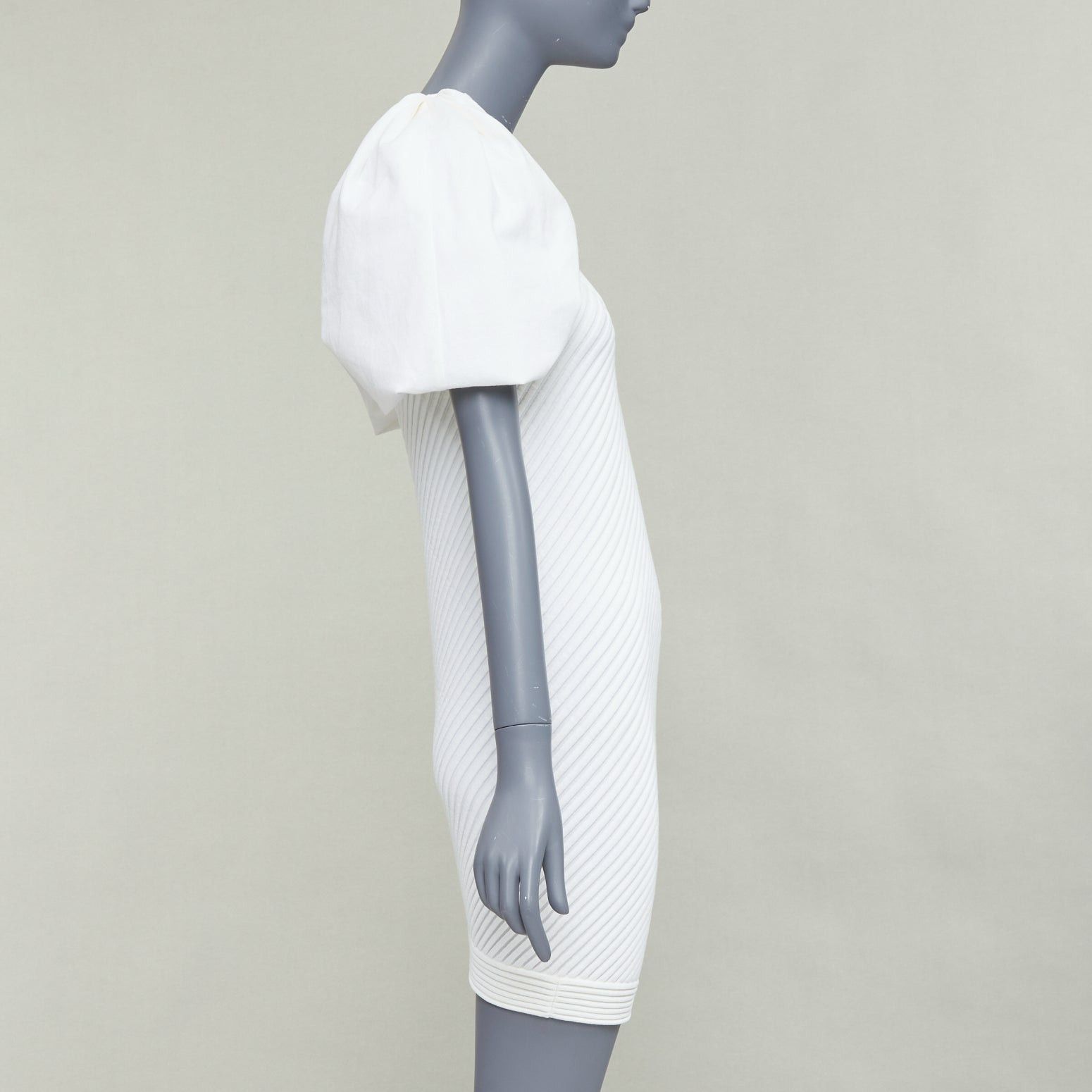 Chanel CHANEL 09P white cotton blend chevron puff sleeve CC buttons knit dress FR34 XS Size XS / US 0-2 / IT 36-38 - 4 Thumbnail