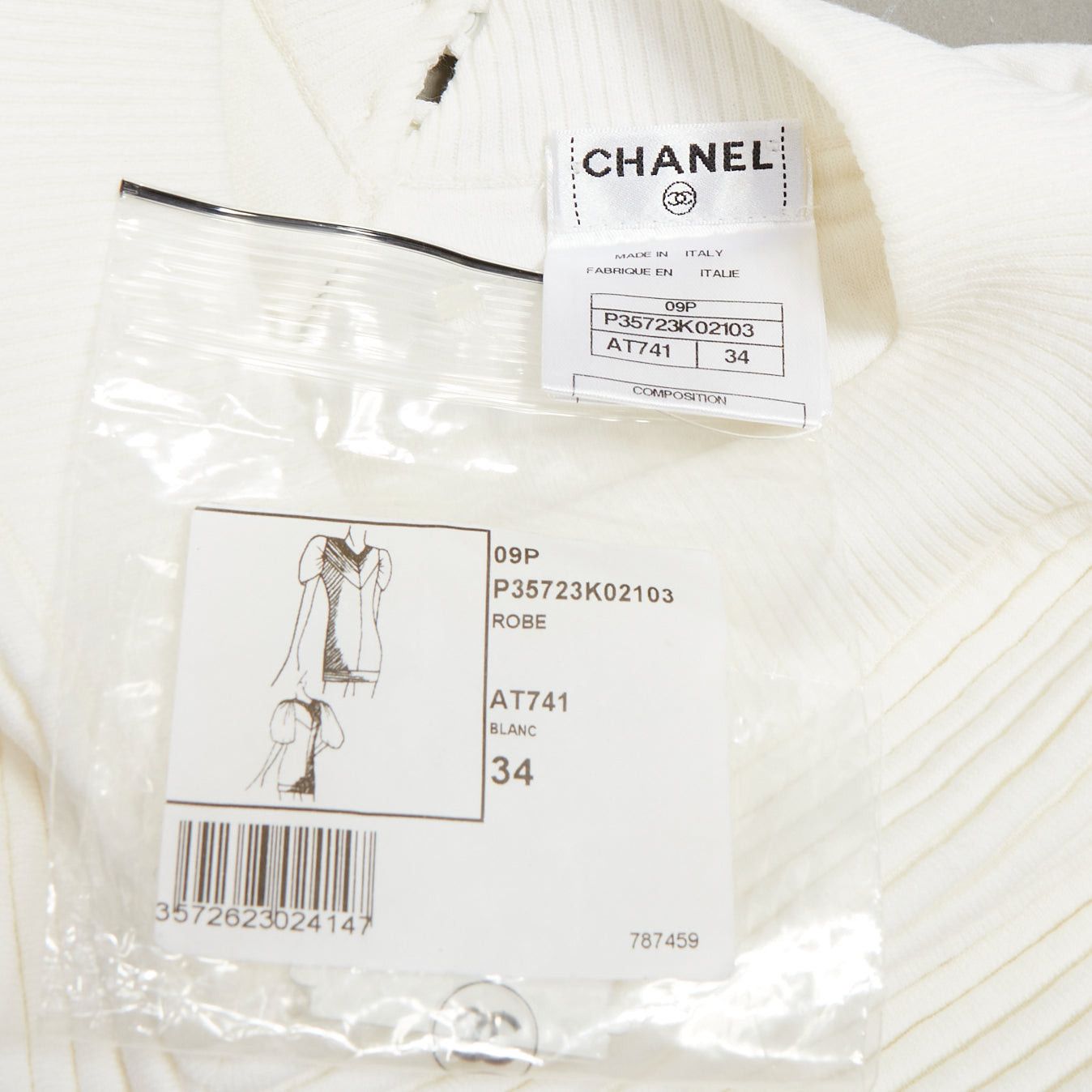 Chanel CHANEL 09P white cotton blend chevron puff sleeve CC buttons knit dress FR34 XS Size XS / US 0-2 / IT 36-38 - 9 Thumbnail