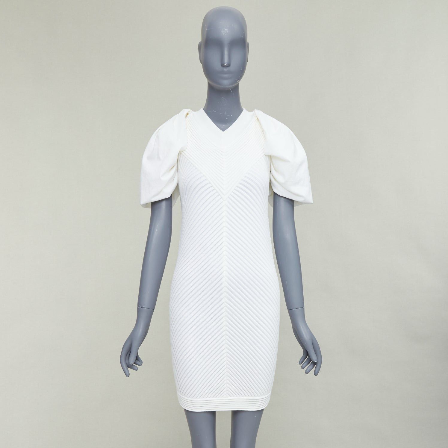 Chanel CHANEL 09P white cotton blend chevron puff sleeve CC buttons knit dress FR34 XS Size XS / US 0-2 / IT 36-38 - 10 Thumbnail