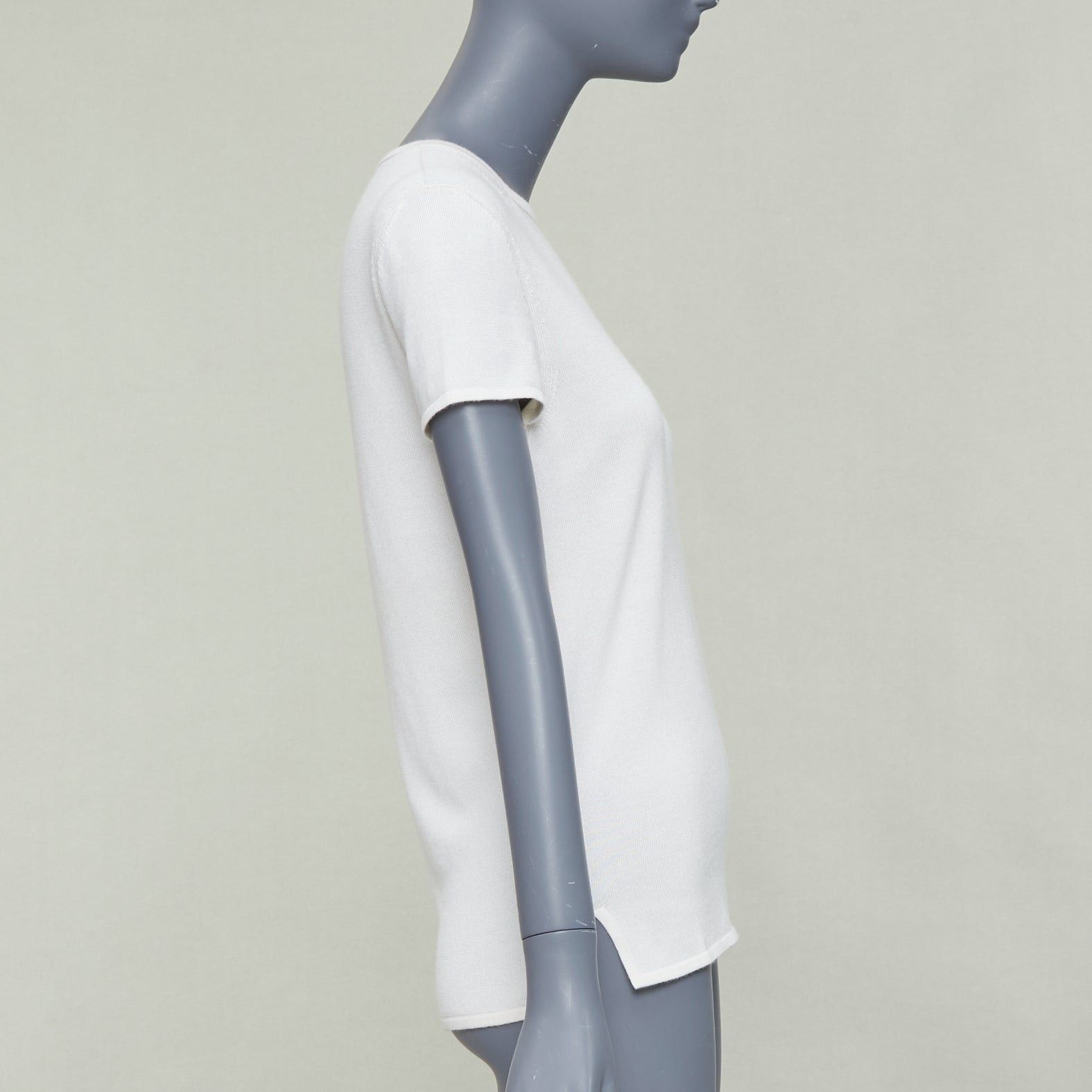 Hermes HERMES beige cashmere silk silver H charm short sleeve pullover sweater FR36 S Size S / US 4 / IT 40 - 4 Thumbnail