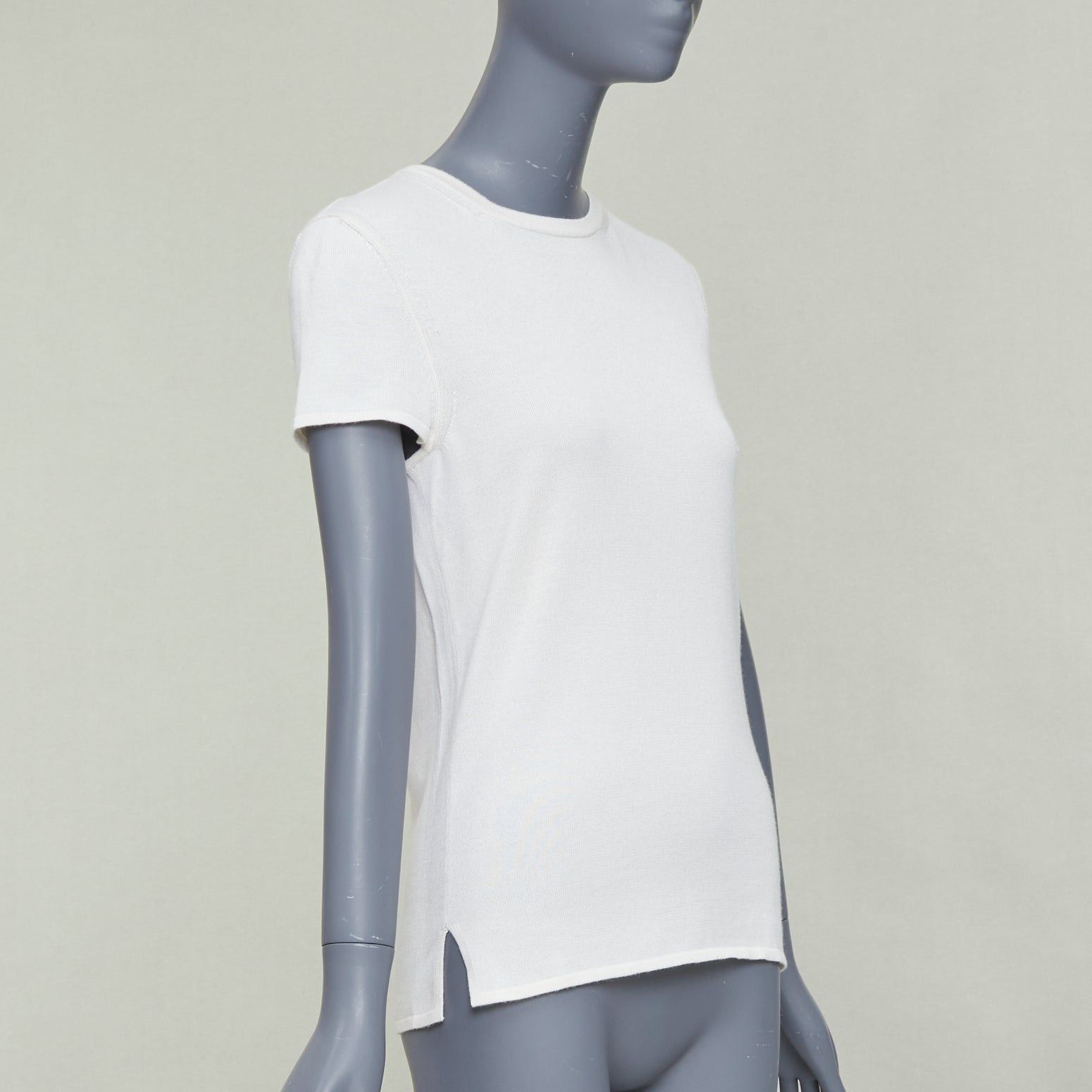 Hermes HERMES beige cashmere silk silver H charm short sleeve pullover sweater FR36 S Size S / US 4 / IT 40 - 3 Thumbnail