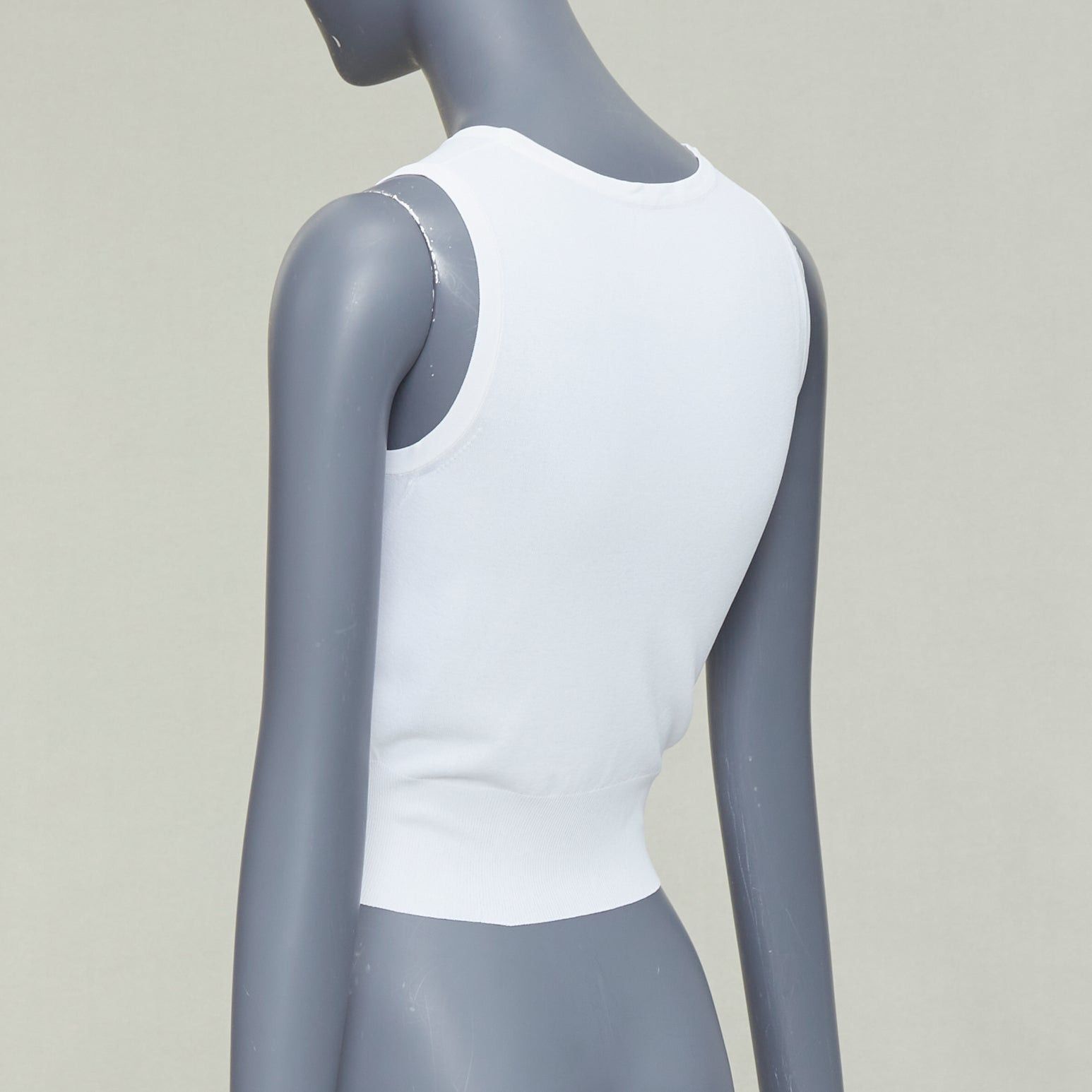 Alaia ALAIA white viscose blend sleeveless round neck ribbed hem crop vest FR36 S Size S / US 4 / IT 40 - 6 Thumbnail