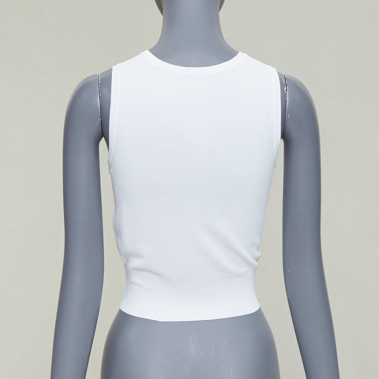 Alaia ALAIA white viscose blend sleeveless round neck ribbed hem crop vest FR36 S Size S / US 4 / IT 40 - 5 Thumbnail