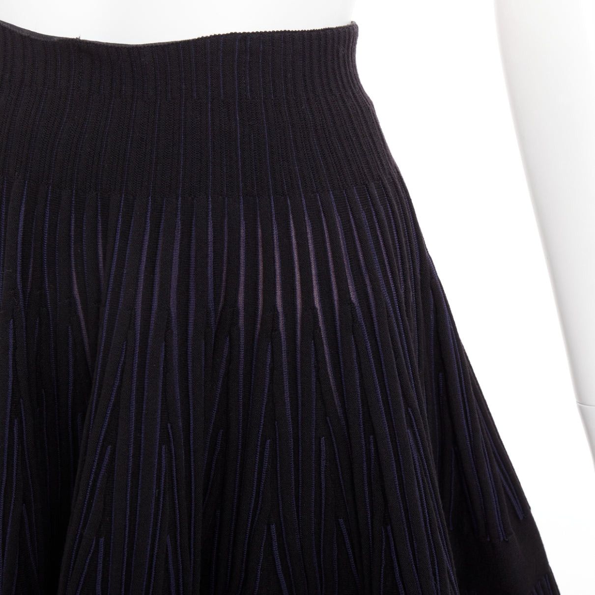 Alaia ALAIA navy black virgin wool silk blend high waist flared knitted skirt IT36 XXS Size 27" / US 4 / IT 40 - 2 Thumbnail