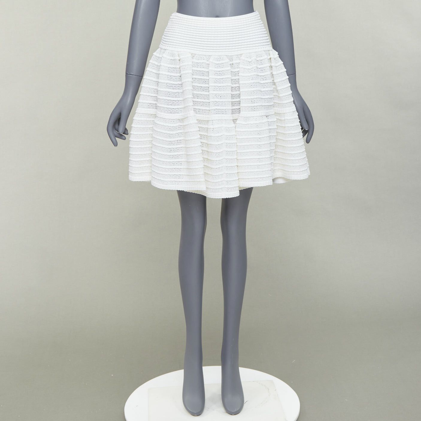 Alaia ALAIA ivory viscose blend tiered horizontal knit fit flared skirt FR36 S Size 27" / US 4 / IT 40 - 10 Thumbnail