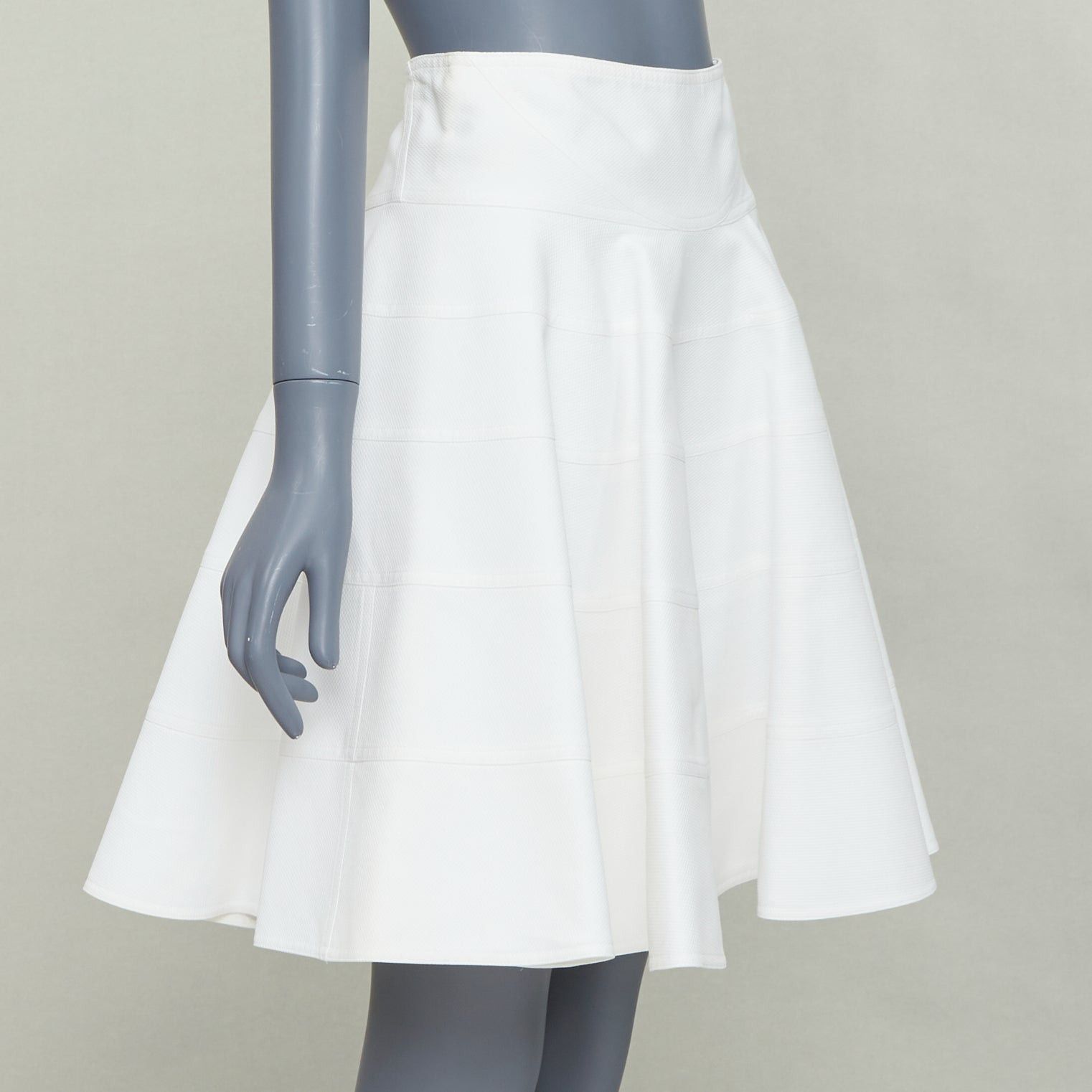 Alaia ALAIA 10 CORSO COMO ivory cotton panelled tiered flare knee skirt FR38 M Size 28" / US 6 / IT 42 - 3 Thumbnail
