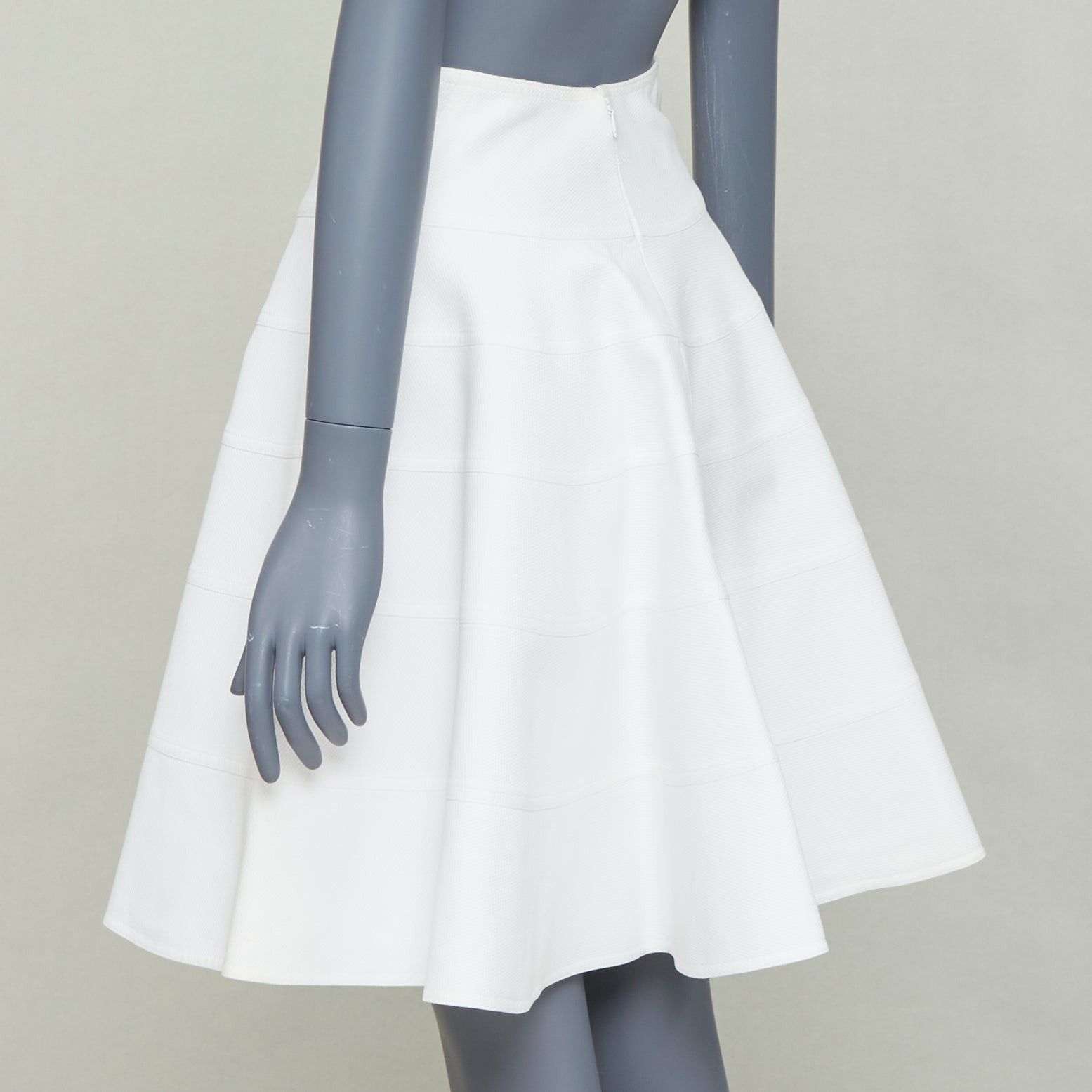 Alaia ALAIA 10 CORSO COMO ivory cotton panelled tiered flare knee skirt FR38 M Size 28" / US 6 / IT 42 - 6 Thumbnail