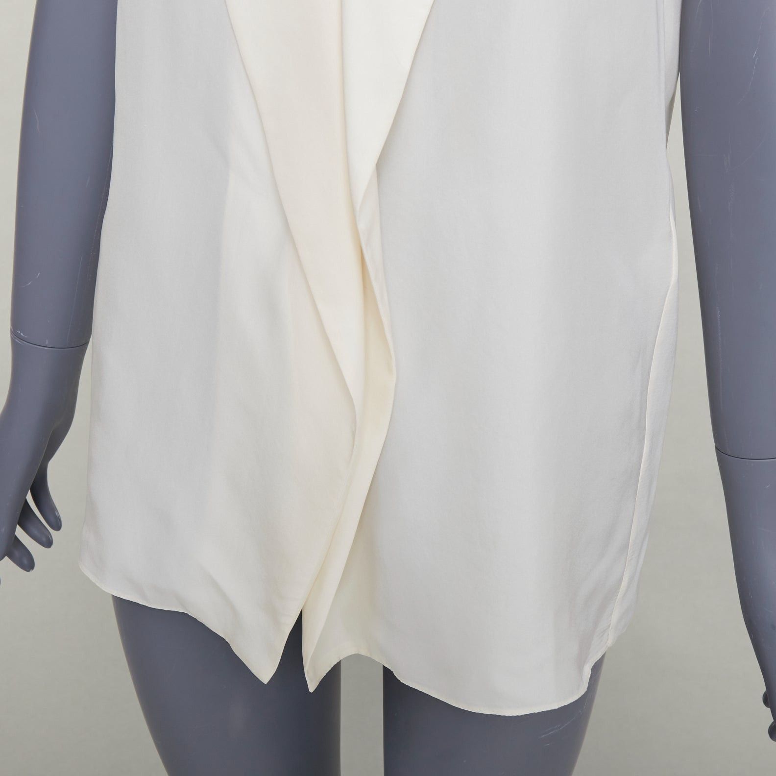 Lanvin LANVIN 2015 cream silk wide lapel plunge neck sleeveless blouse top FR34 XS Size XS / US 0-2 / IT 36-38 - 7 Thumbnail