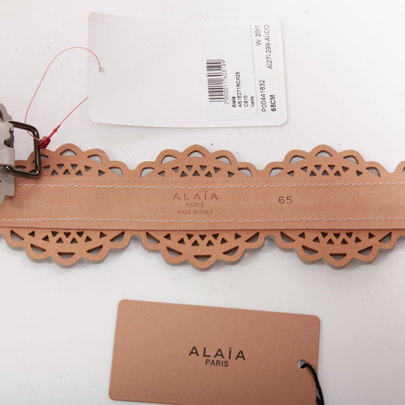 Alaia ALAIA light grey leather laser cut details silver buckle scallop belt 65cm Size ONE SIZE - 8 Thumbnail