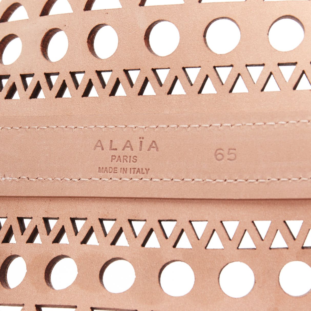 Alaia ALAIA white leather geometric cut out scallop edge wide corset belt 65cm Size ONE SIZE - 8 Thumbnail