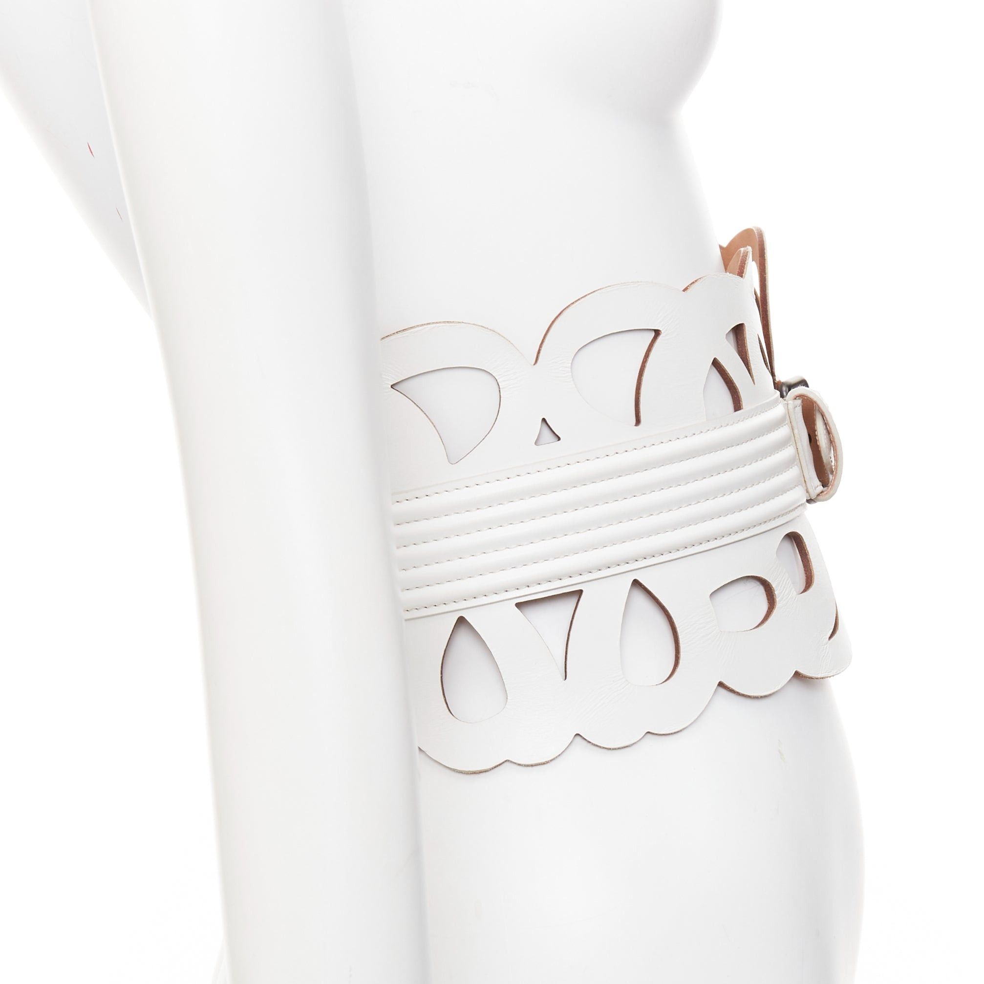Alaia ALAIA white leather romantic swirl laser cut out corset wide belt 65cm Size ONE SIZE - 3 Thumbnail