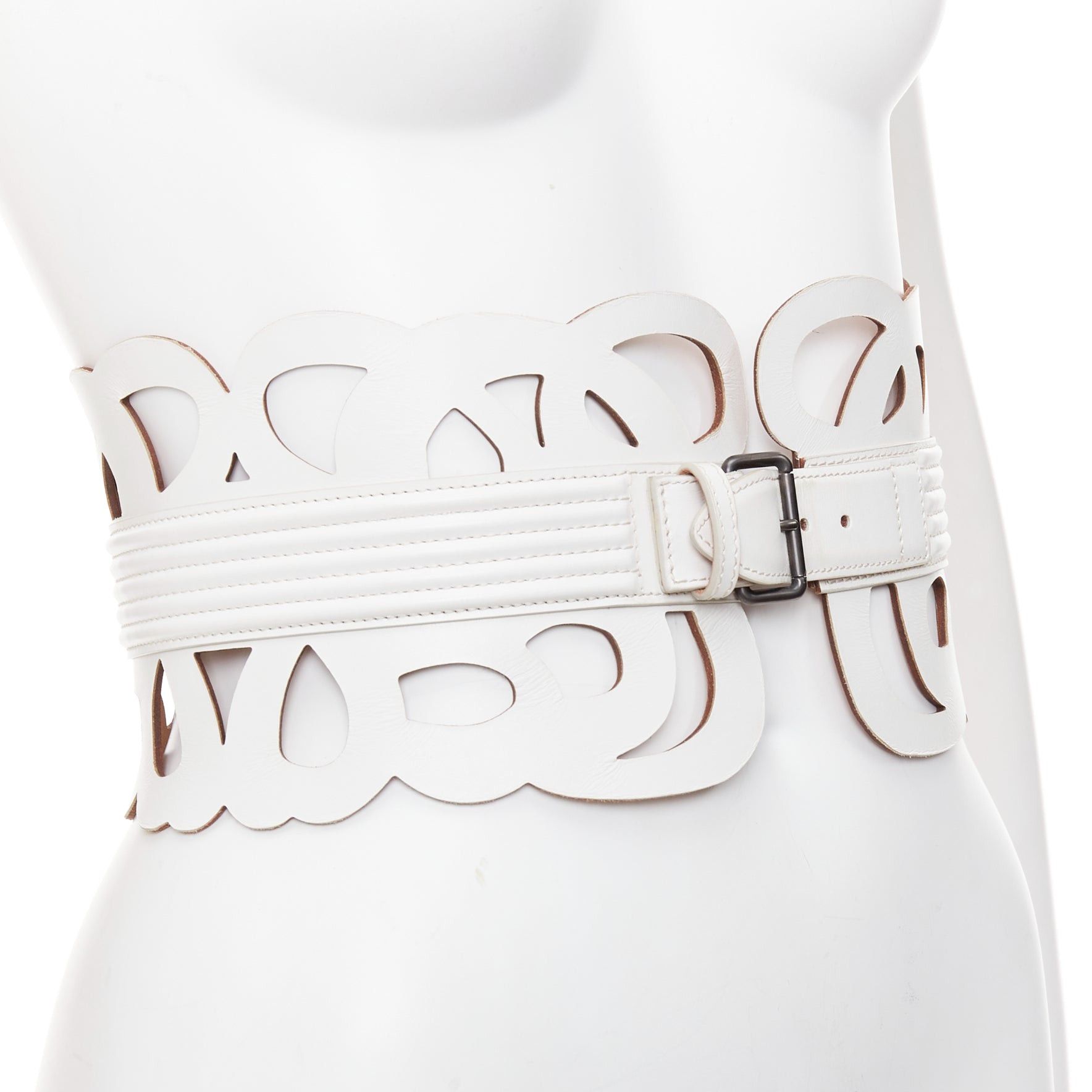 Alaia ALAIA white leather romantic swirl laser cut out corset wide belt 65cm Size ONE SIZE - 2 Thumbnail